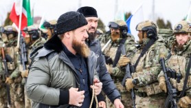 Luptătorii lui Kadîrov o iau la fugă când militarii ucraineni încep să tragă spre ei